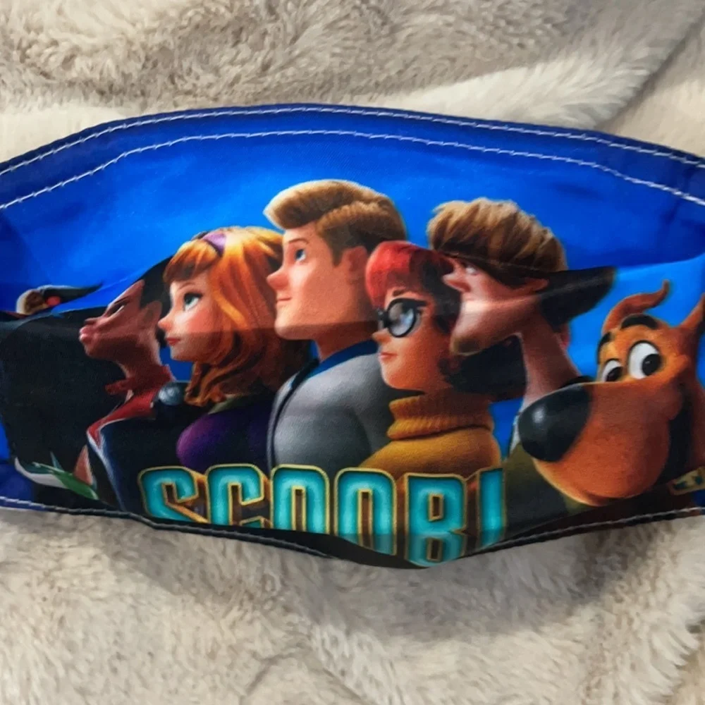 New set/3 Scooby Doo face masks